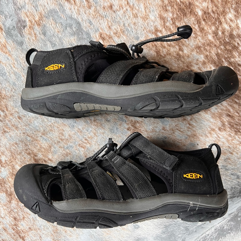 Keen Hiking Sandals Black Waterproof Men’s Size 7